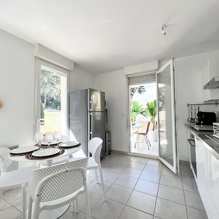 Paisible Appartement Avec Piscine La Ciotat Exterior photo