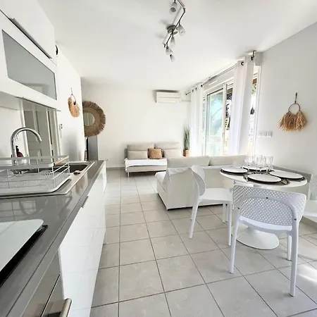 Paisible Appartement Avec Piscine La Ciotat Exterior photo
